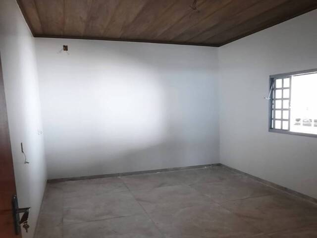 #252 - Casa para Venda em Morrinhos - GO - 2